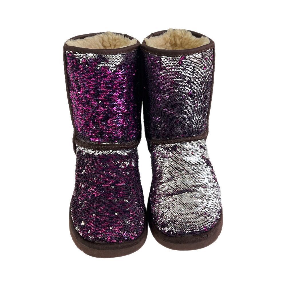 UGG Boots Size 7 Stellar Sequin Reversible Purple Silver Short Classic